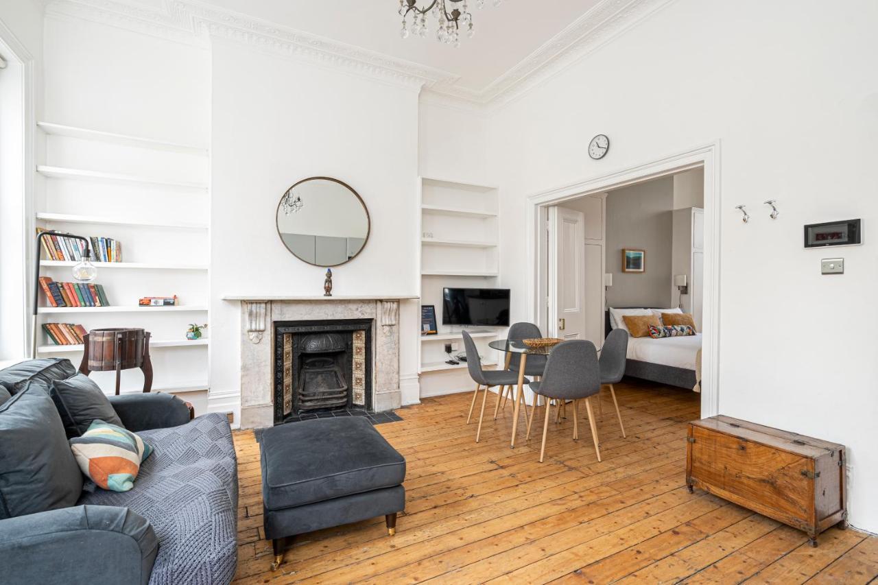 Chic Apartment Near Kensington Palace 런던 외부 사진