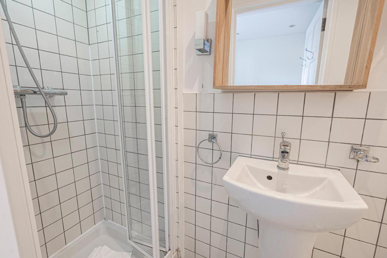 Chic Apartment Near Kensington Palace 런던 외부 사진